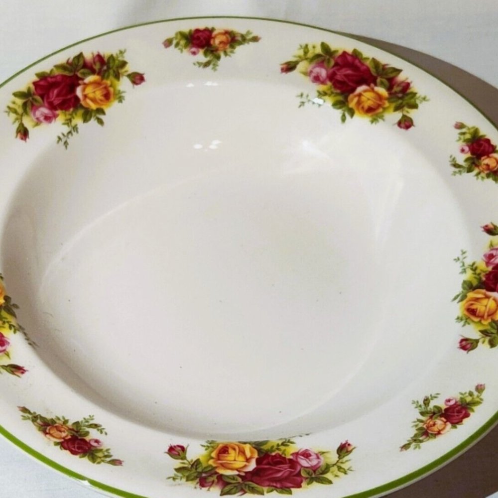 Royal Albert old country rose  11" Individual Pasta Bowl (Green Trim)